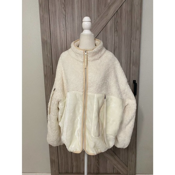 UGG Jackets & Blazers - NWT UGG Marlene Sherpa jacket cream large